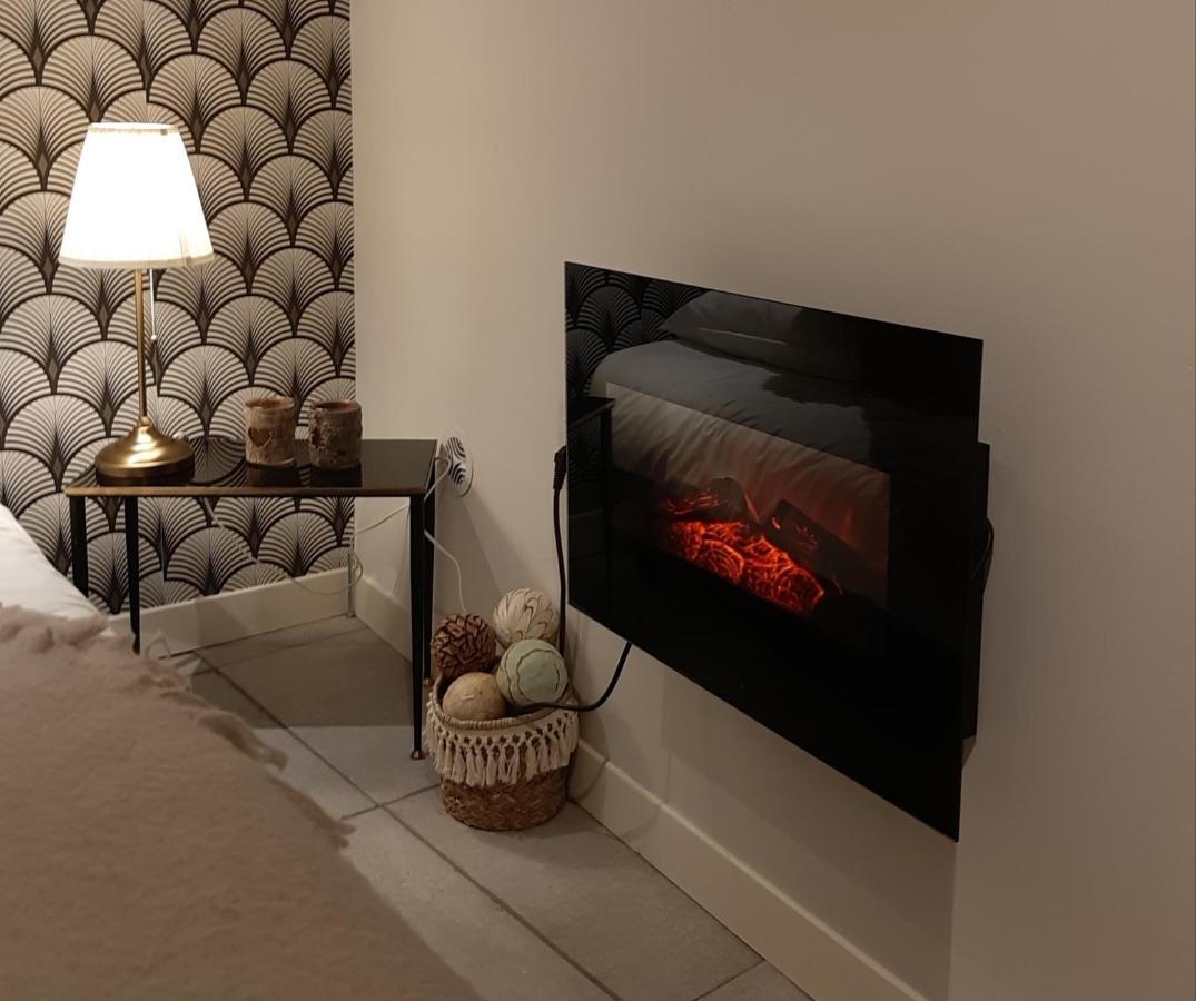 Souplex De La Rue Froide Apartment Caen Bagian luar foto